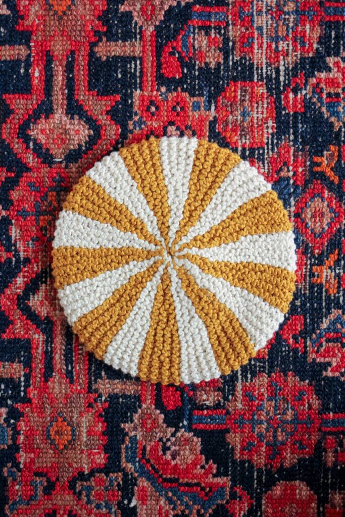 sunburst potholder, free knitting pattern